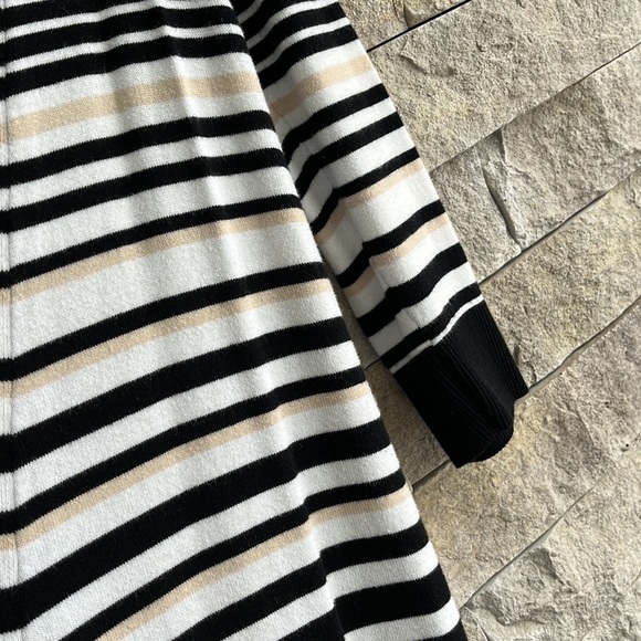 WHBM striped cardigan - Picture 4 of 6